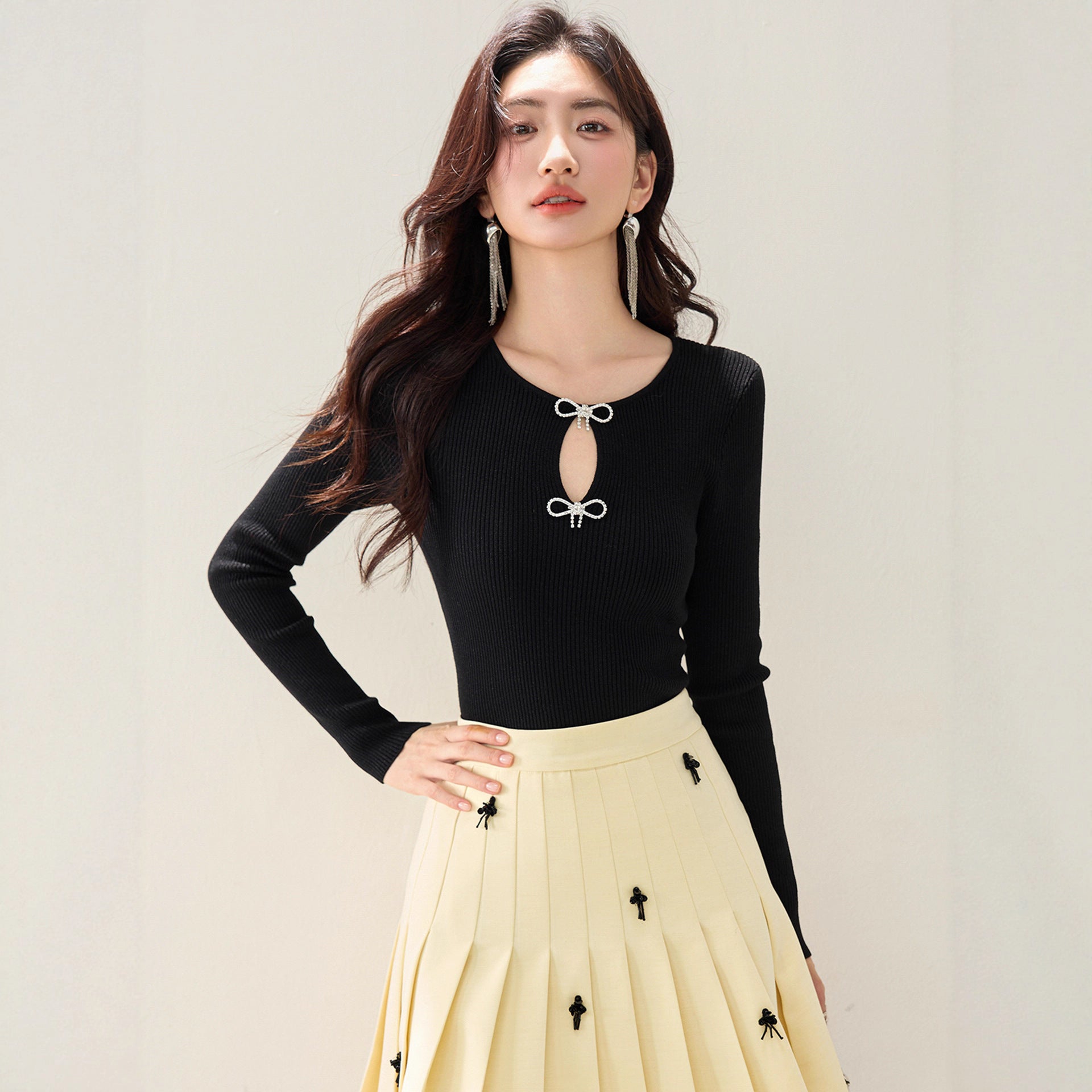 Chic Hollow-out Bow Black Knit Top for Women, Autumn/Winter New Design, Stylish Inner Layer, Fitted Long Sleeve Shirt