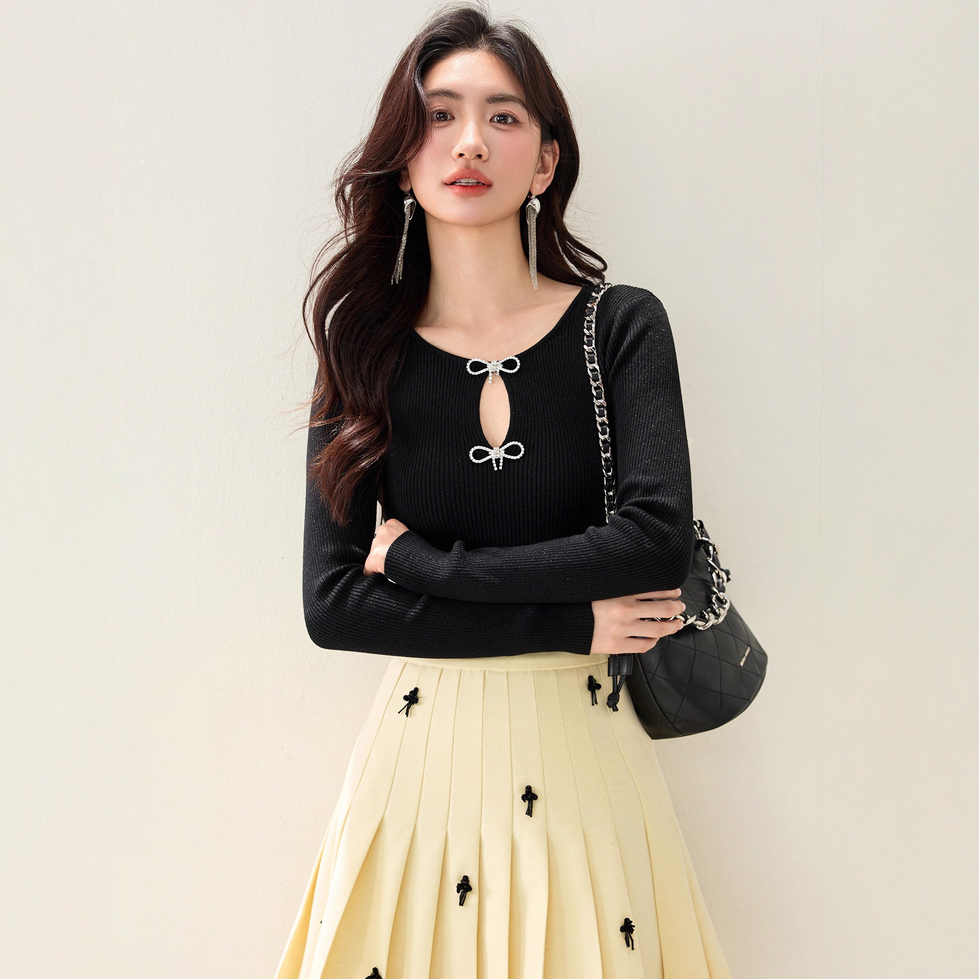 Chic Hollow-out Bow Black Knit Top for Women, Autumn/Winter New Design, Stylish Inner Layer, Fitted Long Sleeve Shirt