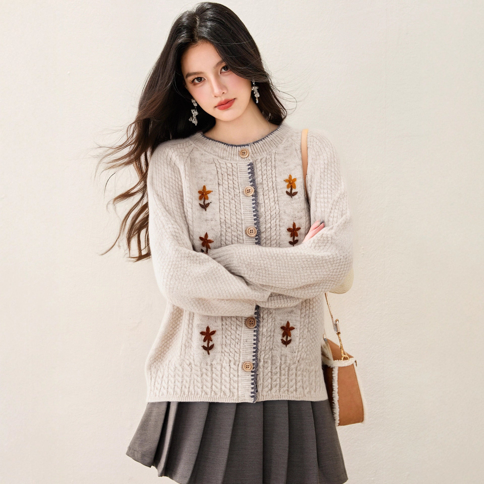 style soft and luxurious round neck floral embroidered cardigan sweater jacket for women, spring and autumn casual style outfit top