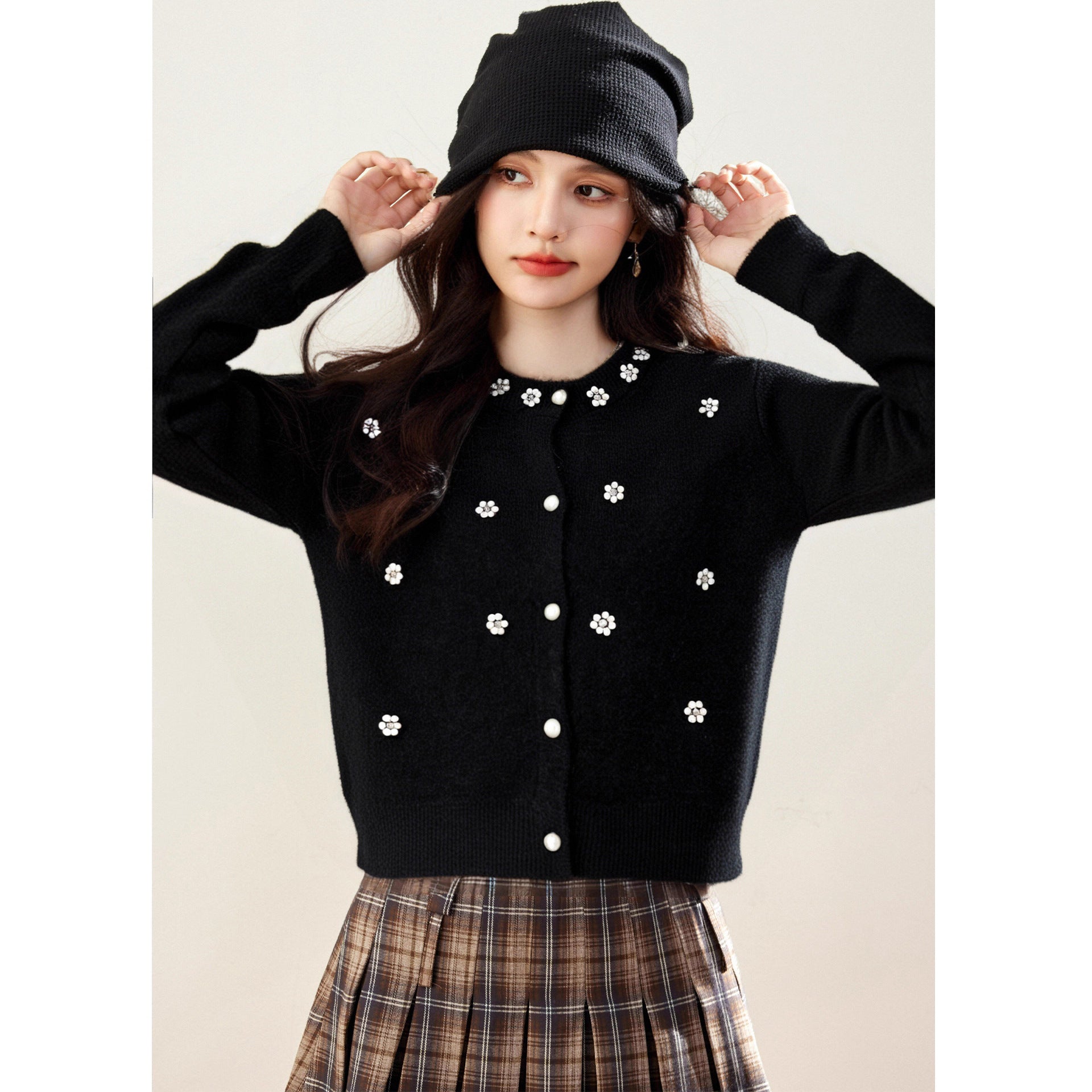Long Sleeve Knit Cardigan Women Autumn Winter Fashion Heavy Embellished Beaded Sequined Versatile Slim Fit Sweater Unique Soft sweater Top